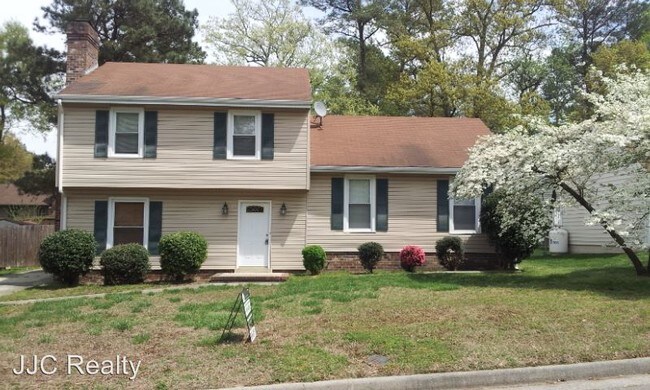Building Photo - 3 br, 1.5 bath House - 1106 Briarcliffe Drive