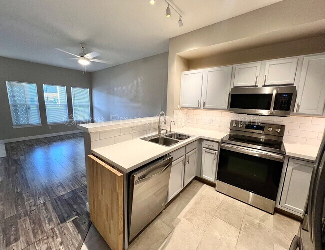 Foto del edificio - 8707 E Florida Ave