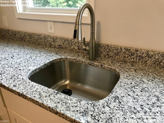 Foto del edificio - 4 br, 2 bath Duplex - 38 Coleman St