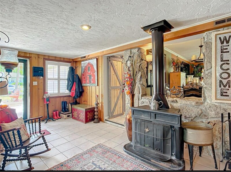 Foto principal - 3312 SE 6th St