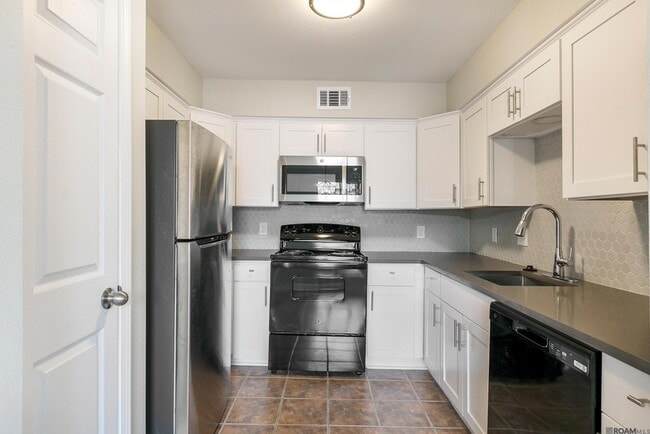 Photo - 536 S Flannery Rd Apartment