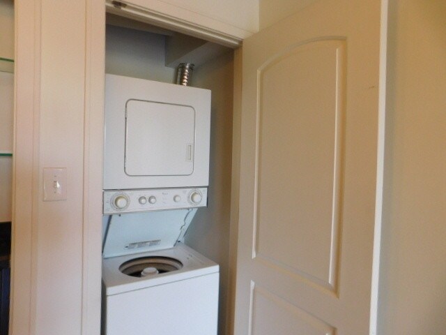 Building Photo - 17528 71st Ave