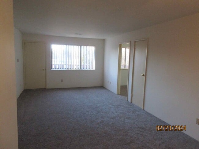 Foto del edificio - Spacious 2 bedroom + den in Germantown!
