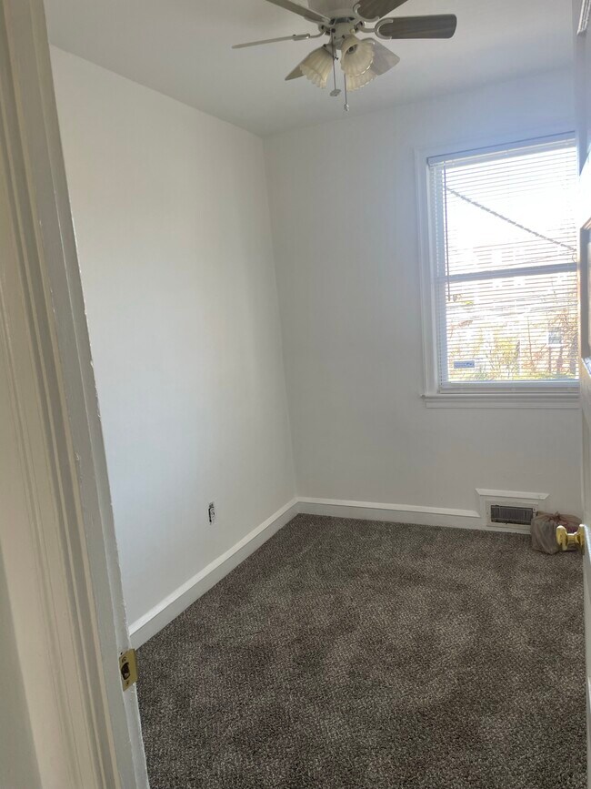 Bedroom 2 - 1109 Congress St SE