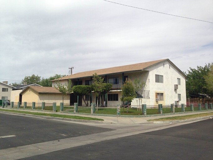 Building Photo - 417 E Avenue Q3