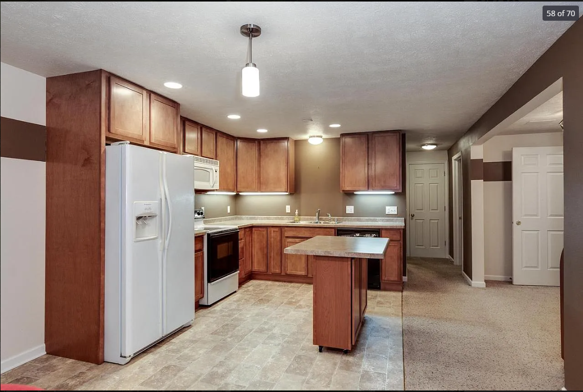 Primary Photo - 5110 Esker Dr