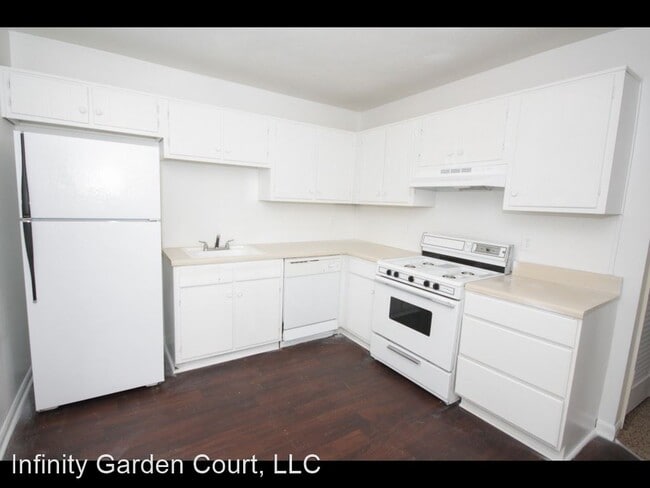 Foto del edificio - 2 br, 1 bath Apartment - 4060 Janice Drive...