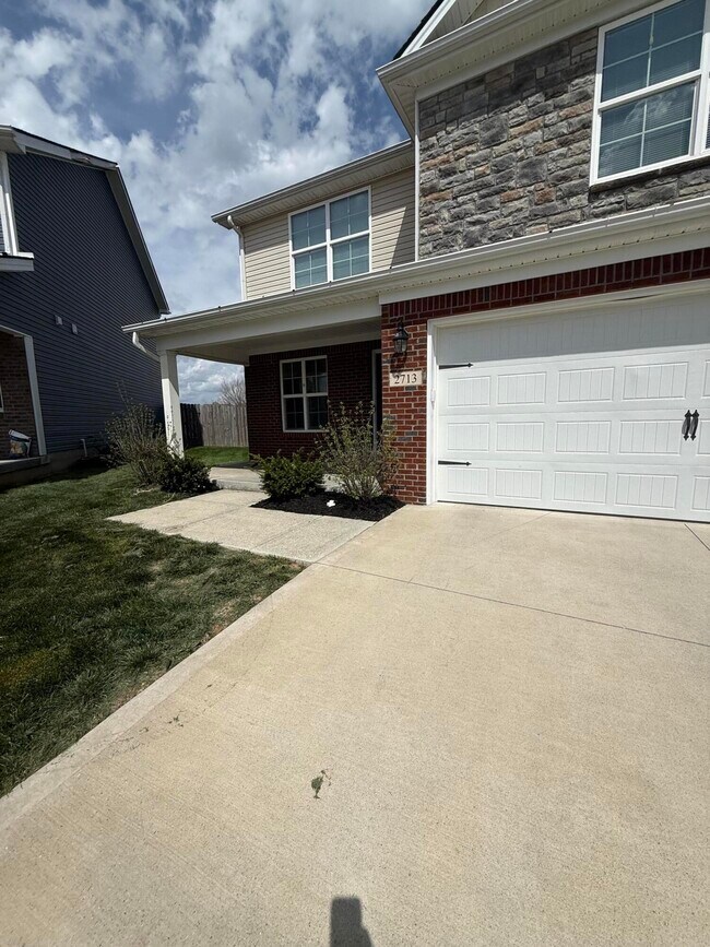 Foto del edificio - 2716 Hailey Rose Way