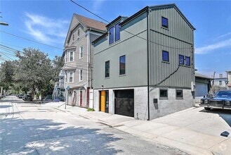 Building Photo - 37 Ring St