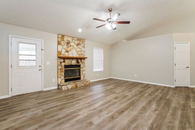 Foto del edificio - 3298 Deerfield Pointe Dr