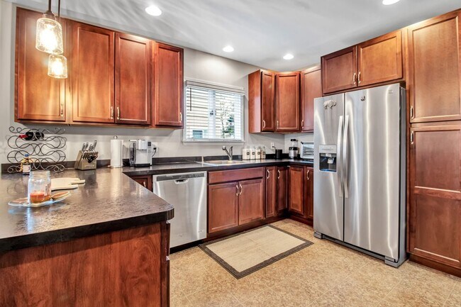 Foto del edificio - 246 Crestwood Ave