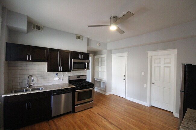 Foto del edificio - 1435 N Ashland Ave