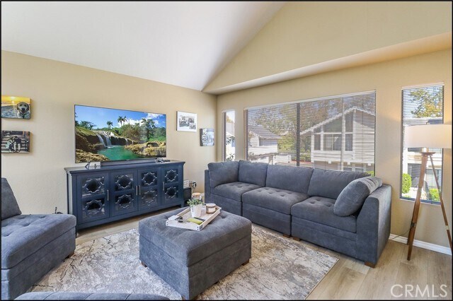 Building Photo - 25647 Paseo La Cresta