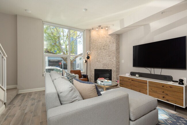 Foto del edificio - 1240 India St