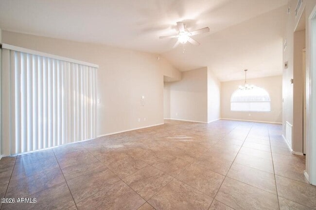 Foto del edificio - 8909 W Davis Rd