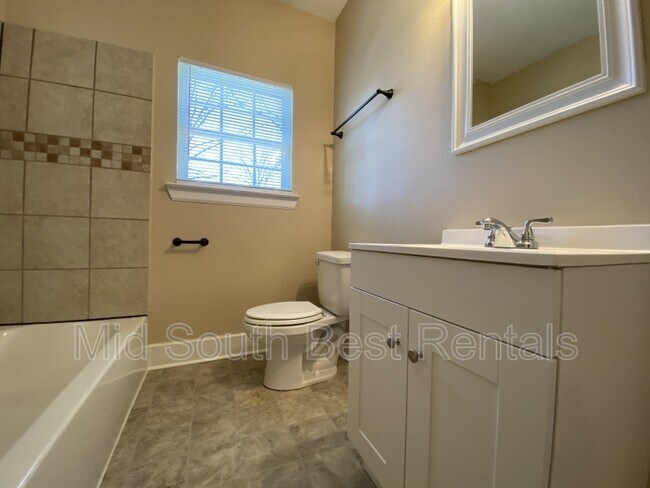 Foto del edificio - 5623 Fisher St