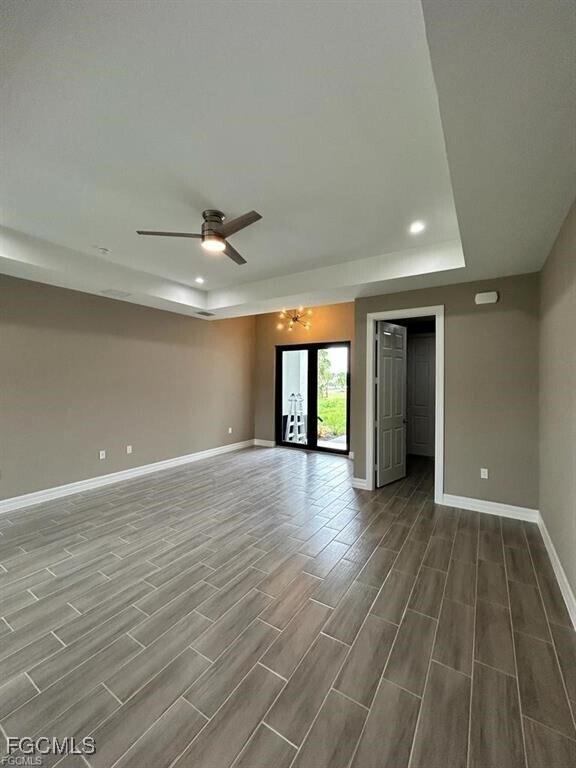 Building Photo - 4827 Everglades Blvd N