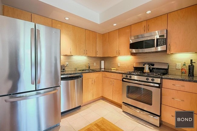 Building Photo - 362 Saint Nicholas Ave