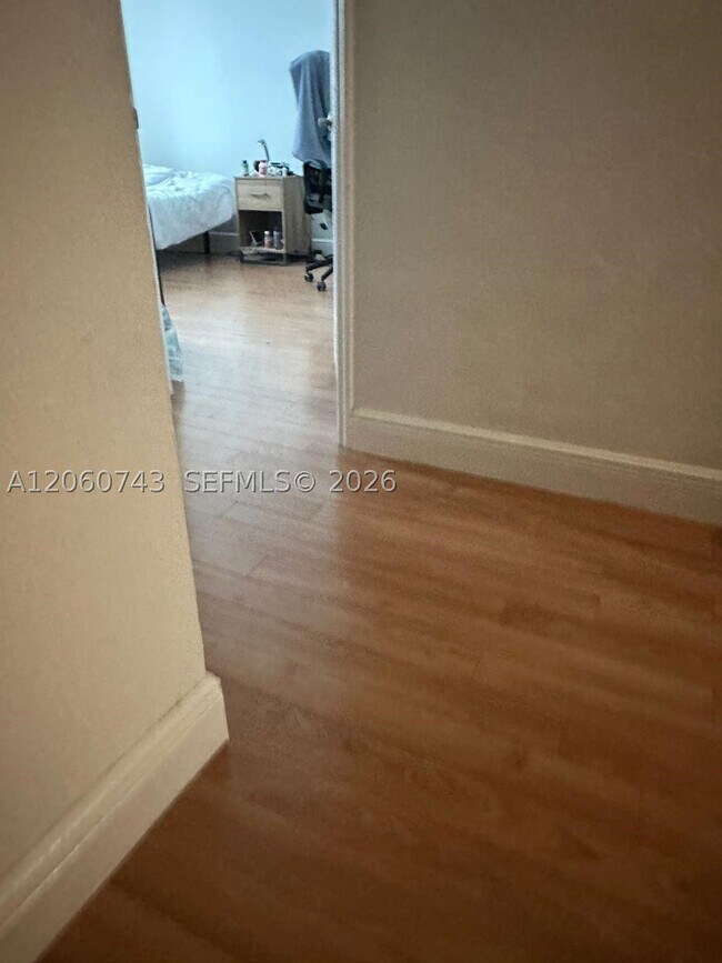 Foto del edificio - 11633 NW 78th St