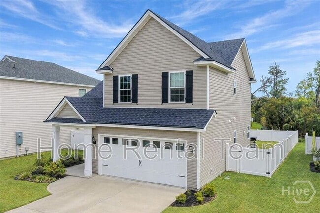 Building Photo - 215 James Dr