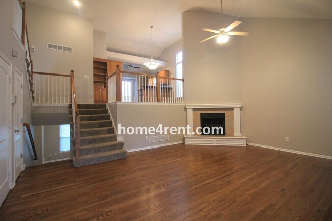 Foto del edificio - Beautiful Olathe Home, Updated Kitchen, Fe...