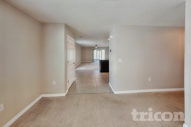 Foto del edificio - 7846 Broad Pointe Dr