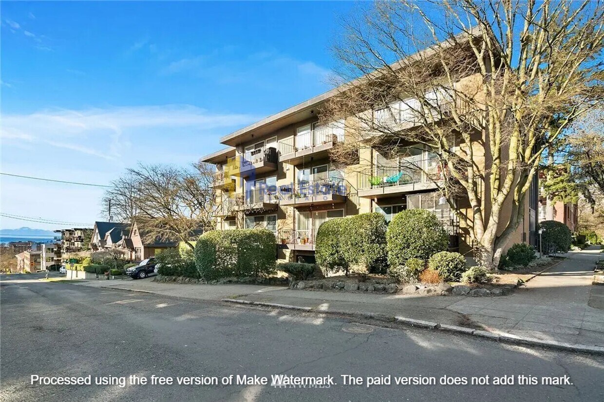 Foto principal - 1 Bed 1 Bath Condo Capitol Hill W/Secure P...