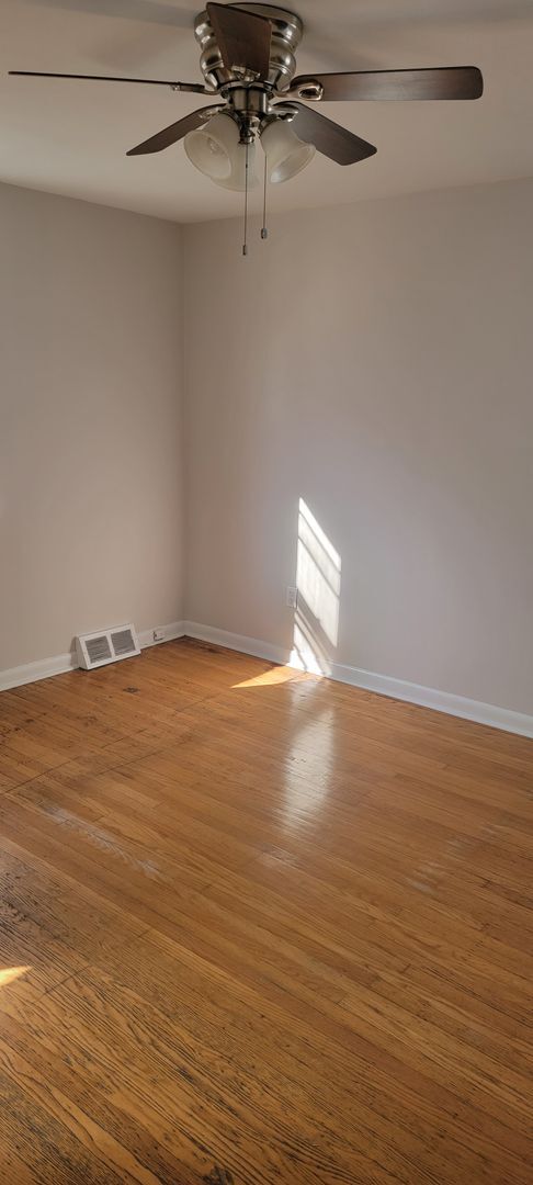 Building Photo - 522 Ryers Ave