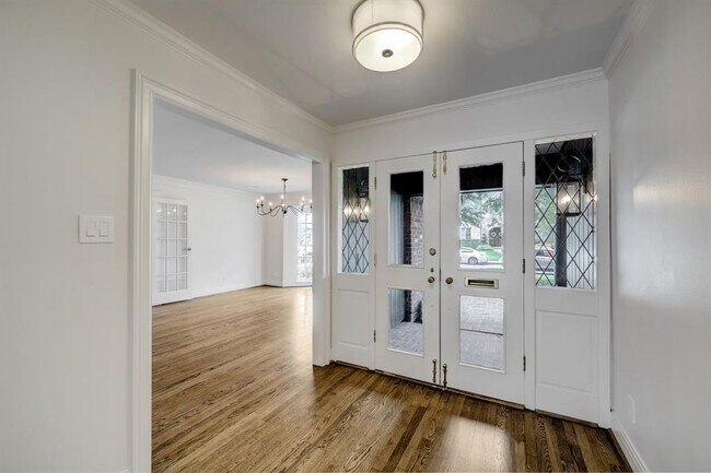 Foto del edificio - 6219 Cedar Creek Dr