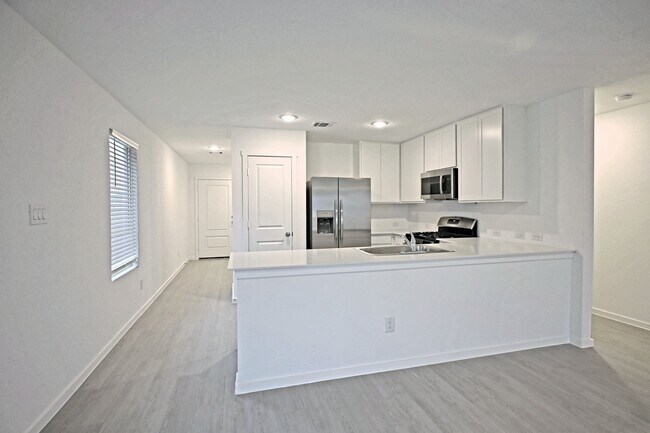 Foto del edificio - 350 Kayden Ct