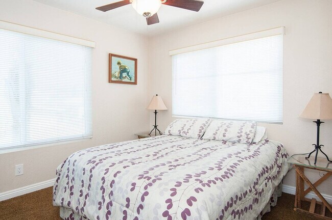 Foto del edificio - 1574 Lorraine Dr