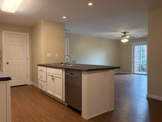 Foto del edificio - Heatherwood Apartments