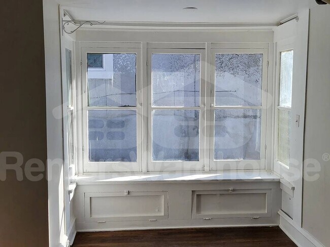 Foto del edificio - 2235 Quincy St