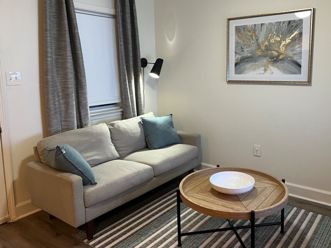 Primary Photo - 2200 Oretha Castle Haley Blvd