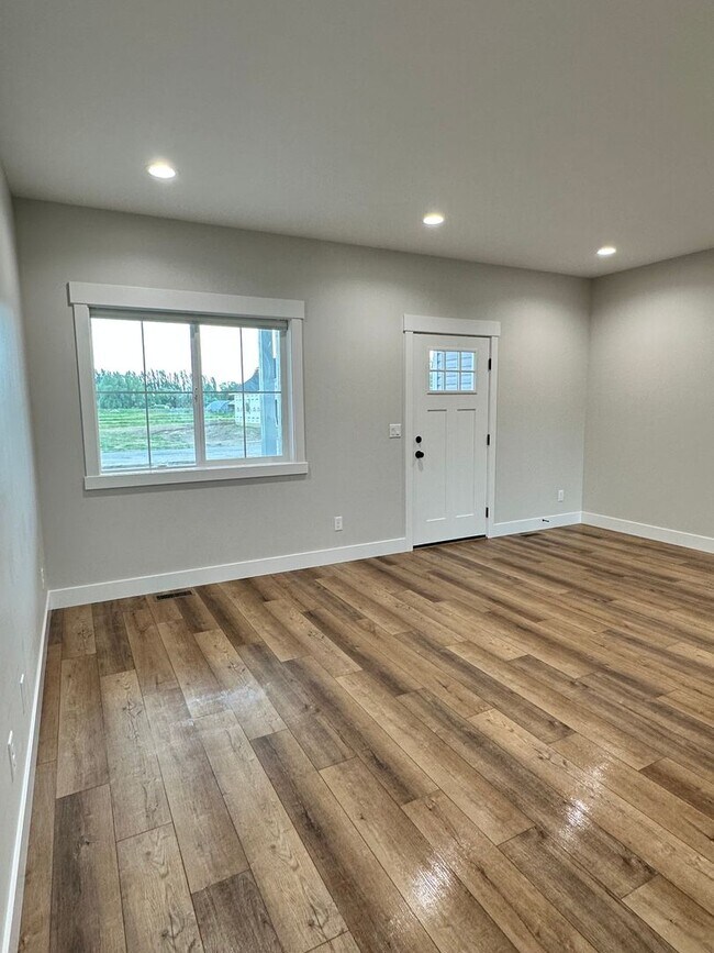 Foto del edificio - BRAND NEW 3 Bed 2.5 bath home in Rexburg -...