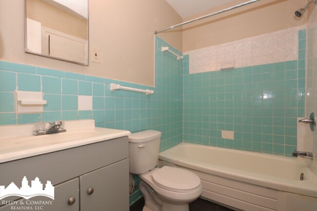 Building Photo - 3223 Boone St