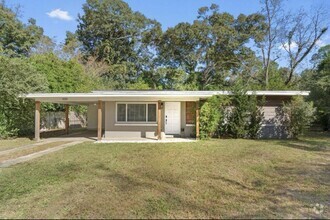 Building Photo - 9119 Amherst Dr