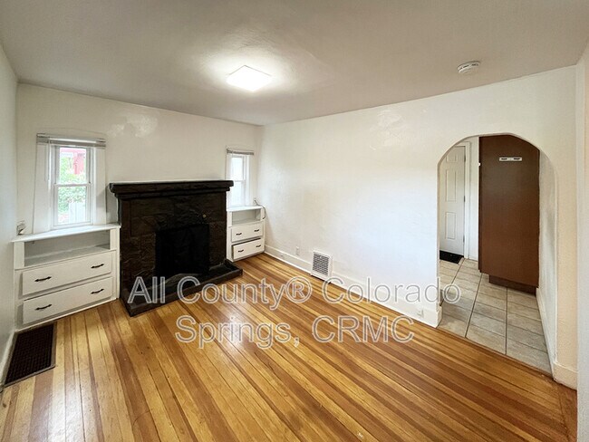 Building Photo - 3620 W Pikes Peak Ave