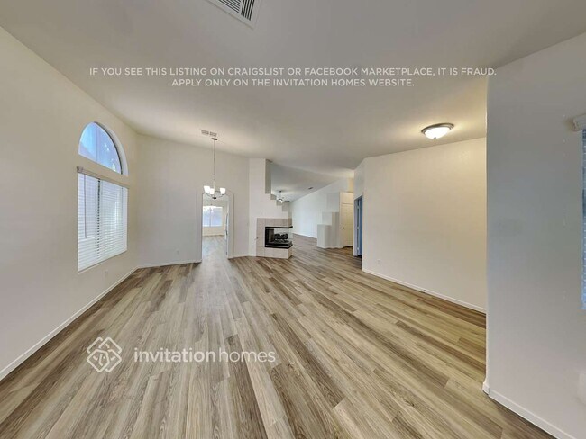 Foto del edificio - 6285 Hill Haven Ave