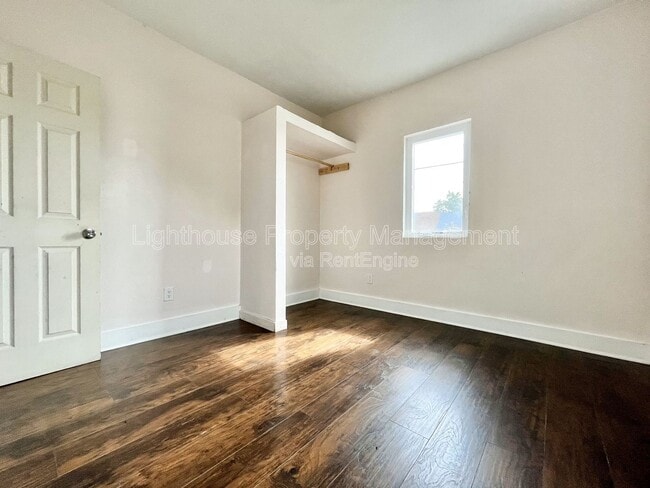 Building Photo - 2825 Sanford St