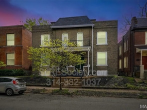 Building Photo - 3922-3924-3924 Botanical Ave