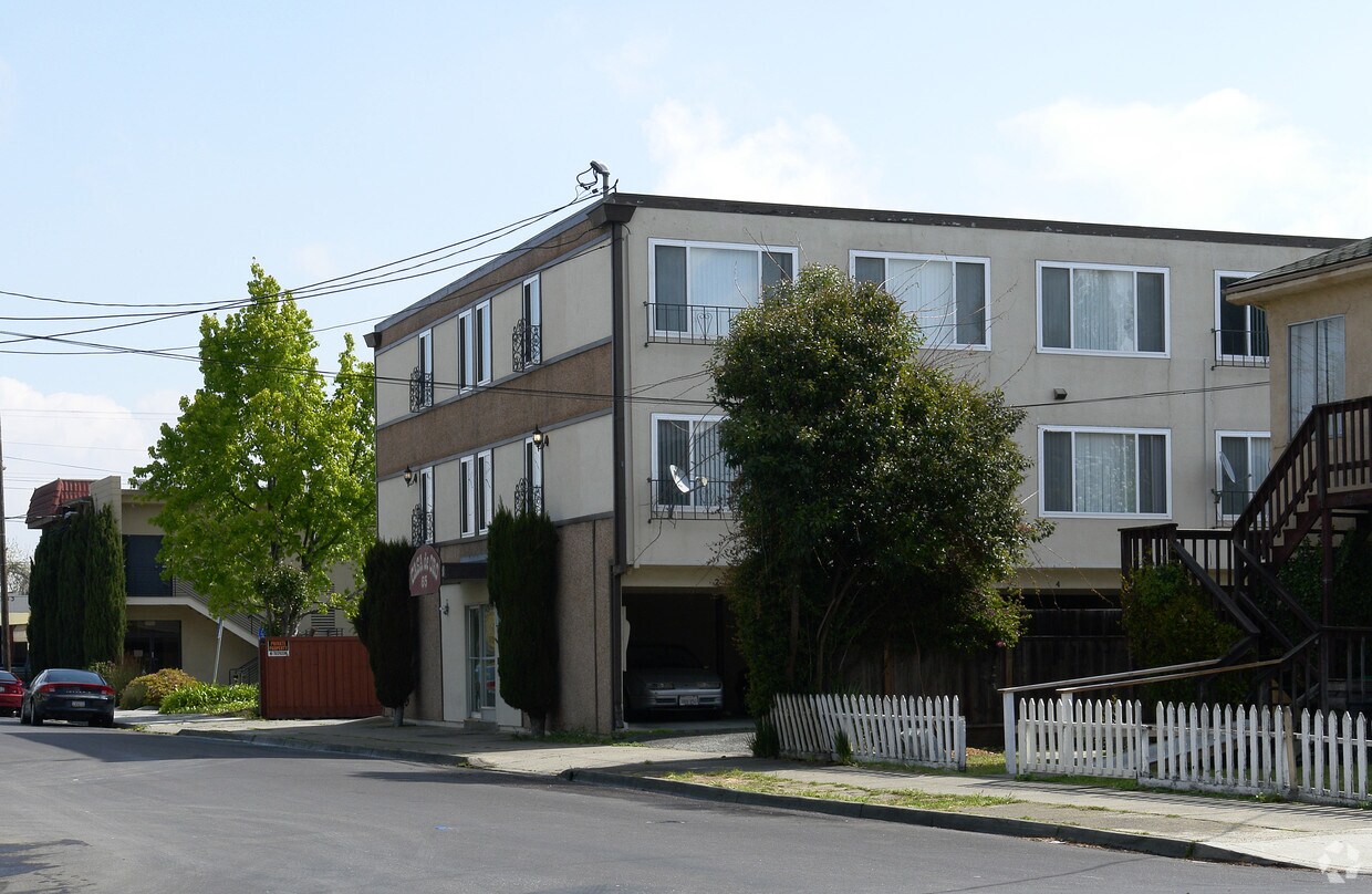 65 Hemlock Ave, Redwood City, CA 94061 Apartments Redwood City, CA