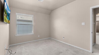 Building Photo - 14807 Diane Manor Ln