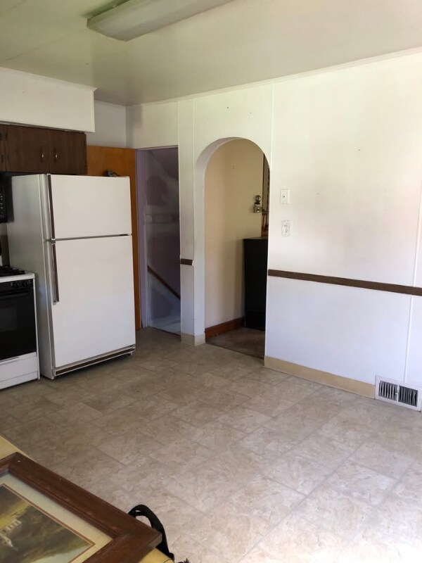 Building Photo - 322 New York Ave