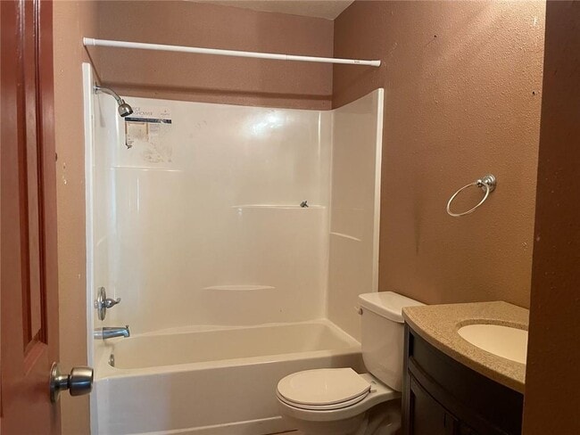 Foto del edificio - 5001 Lambs Ln