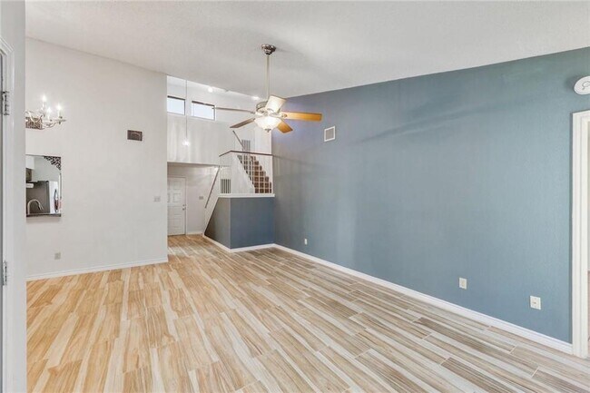 Foto del edificio - 12212 Brigadoon Ln