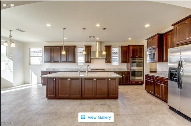 Foto del edificio - 5 BD, 4.5 BA home located in the heart of ...