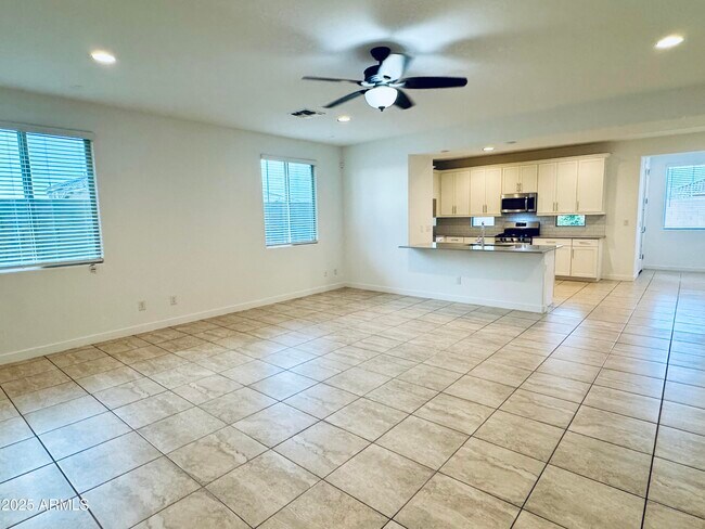 Foto del edificio - 3729 S 64th Dr