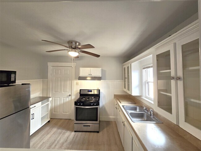 Foto del edificio - 2812 St Emanuel St