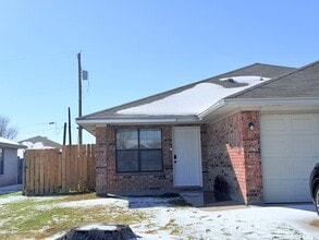 Building Photo - 5110 Daybreak Dr
